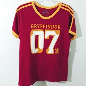 Universal Tops - NWT Harry Potter Gryffindor shirt Small Universal Tops - NWT Harry Potter Gryffindor shirt Small